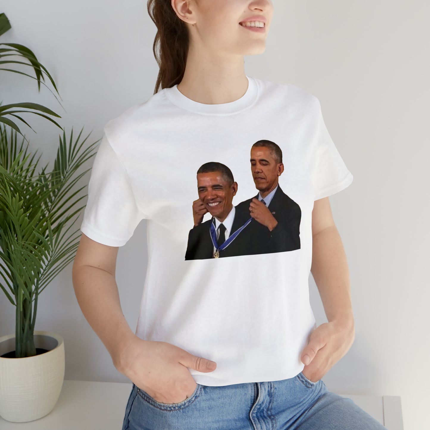 Barack Obama MEDAL OF HONOR T-Shirt